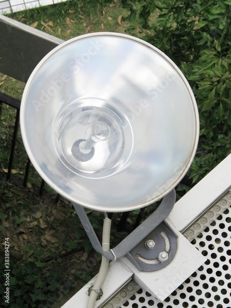 Fototapeta 屋外の水銀灯