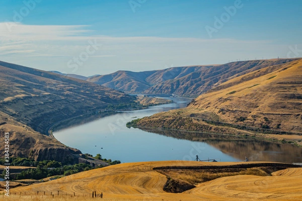Obraz Amazing landscape -  big blue river among hills. Yakima Canyon road, Washington