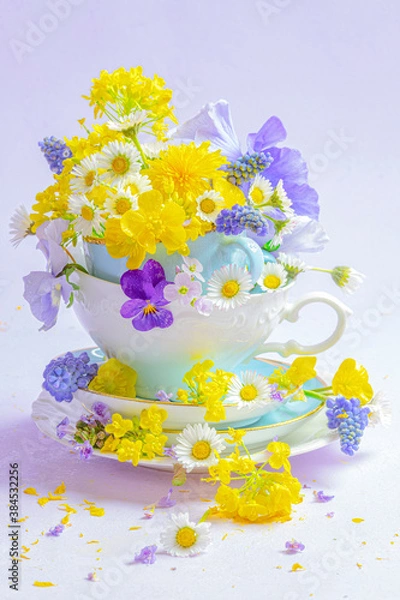 Fototapeta Wild flowers in a teacup