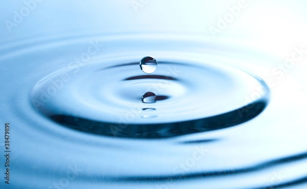 Fototapeta Spadająca kropla wody 