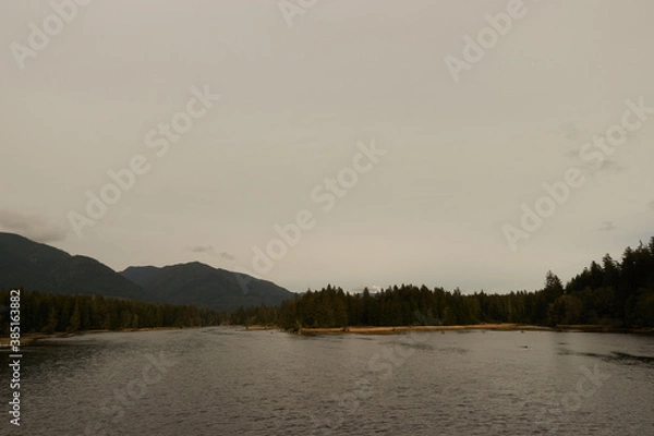 Fototapeta A warm west coast beach in fall.