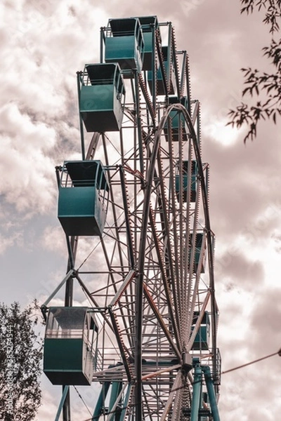 Obraz ferris wheel in the park