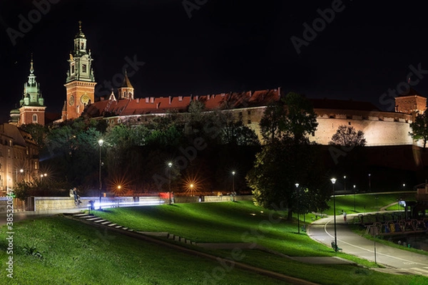 Fototapeta Wawel Royal Castle in the night scene in Krakow, Poland