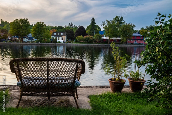 Obraz bench overlooking river