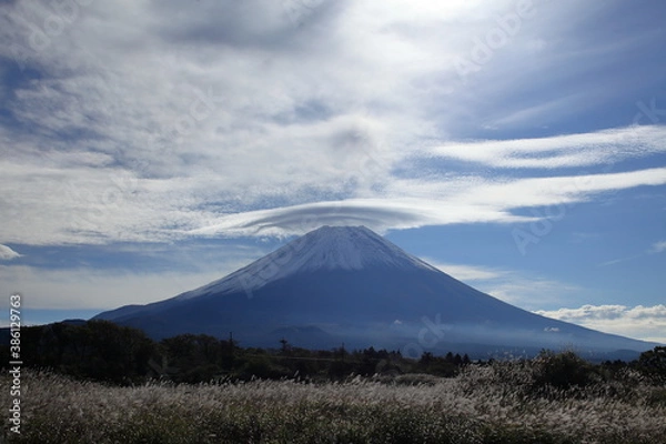 Obraz There are signs of autumn.