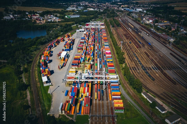 Obraz Ceska Trebova is the 3rd largest container transport terminal in the Czech Republic. It allows the handling of up to 6000 containers on an area of ​​13.8 ha.