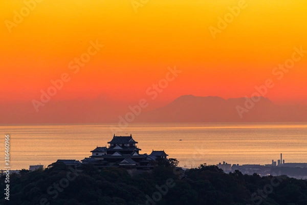 Obraz 松山城と伊予灘（夕景）