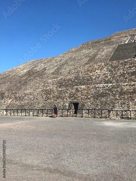 Obraz tourists on the road