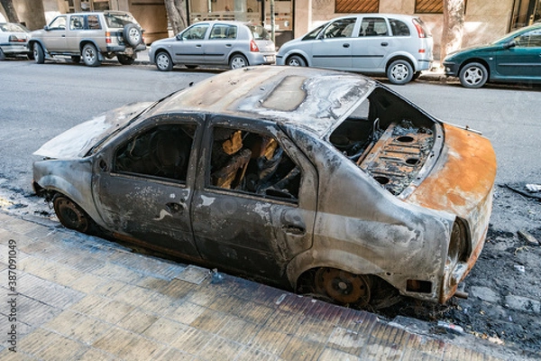 Obraz Totally burned car