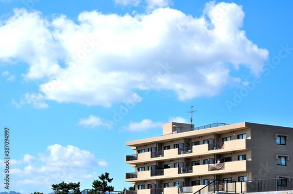 Fototapeta ビルと雲
