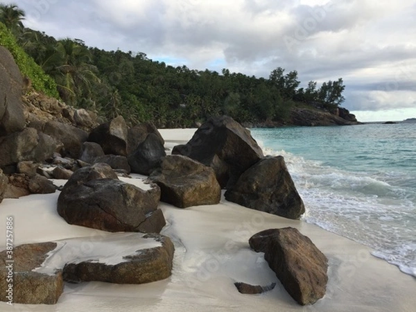 Fototapeta Beach in Seychelles