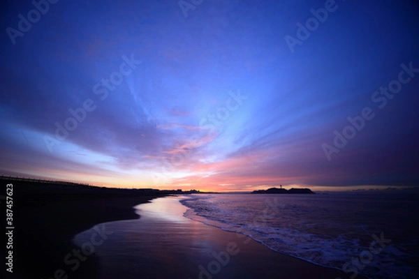 Obraz 夜明けの江ノ島