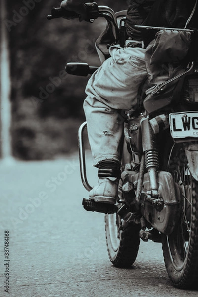 Obraz Manejando moto