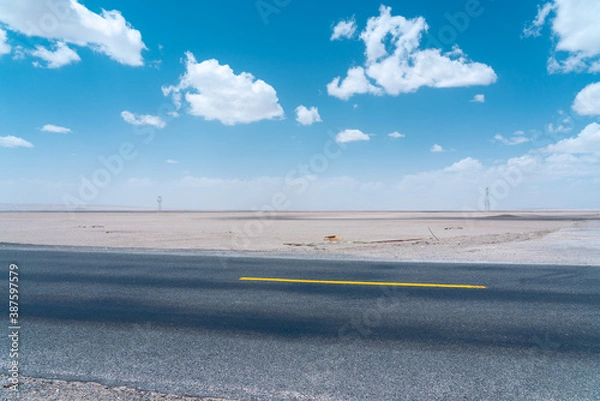 Obraz road in the desert to the sky