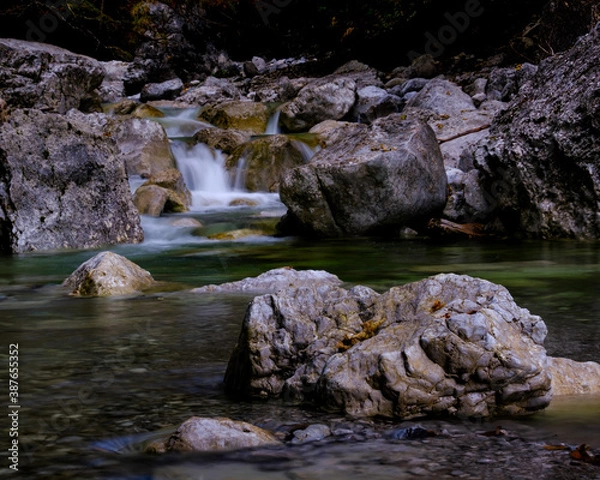 Fototapeta Bach im Herbst
