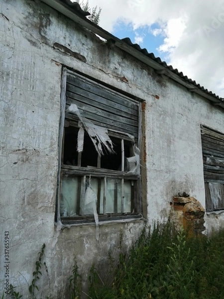 Obraz old abandoned house