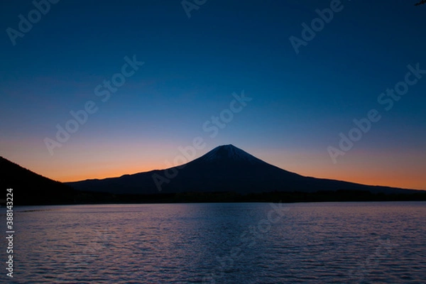 Fototapeta 田貫湖からの富士山の夜明け