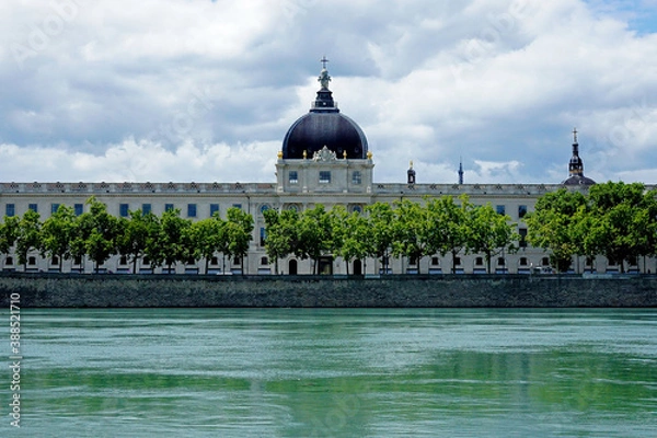 Obraz L'Hôtel-Dieu de Lyon, sur la presqu'île