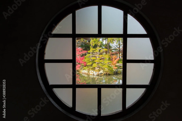 Obraz 梅村庭園の紅葉（額縁構図）