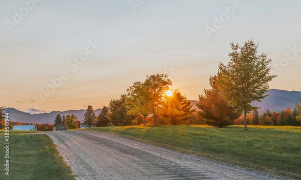 Obraz Adirondacks, NY Adirondacks fall sunset over a deslote road