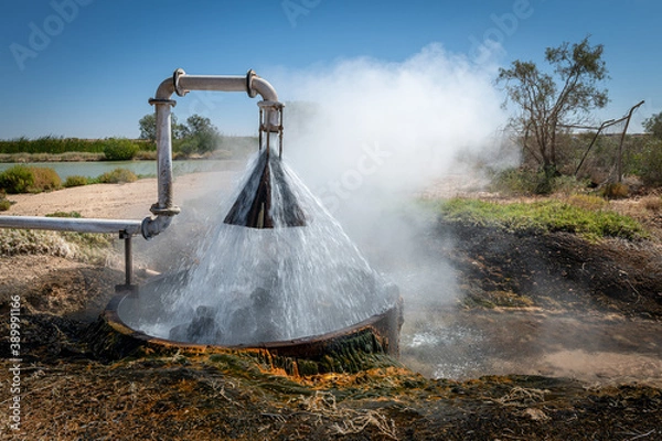 Obraz Artesian Bore Water in Birdsville, Queensland, Australia.  Water comes out of the ground at 98 degrees.