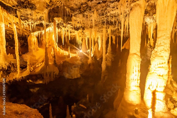 Obraz 島の鍾乳洞