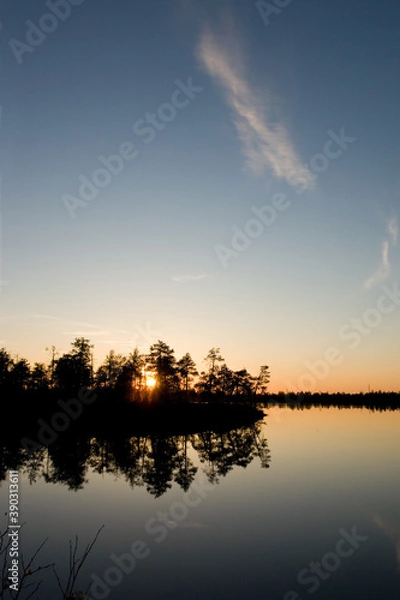 Obraz The lake and the sky at sunset.