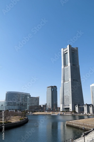 Obraz 横浜ランドマークタワーと運河