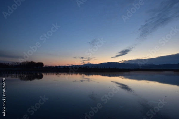 Fototapeta 新潟の夜明け