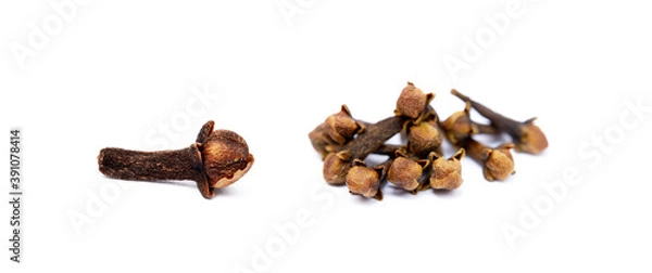 Fototapeta Fragrant spices cloves isolated on white background