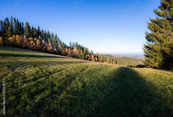 Fototapeta Autumn in the mountains - meadows and forests in colorful colors