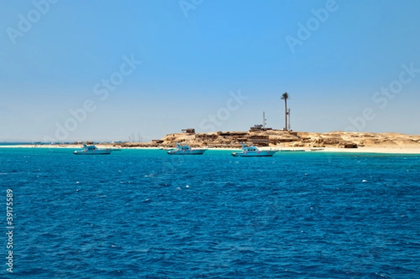 Obraz Sandy island on the horizon