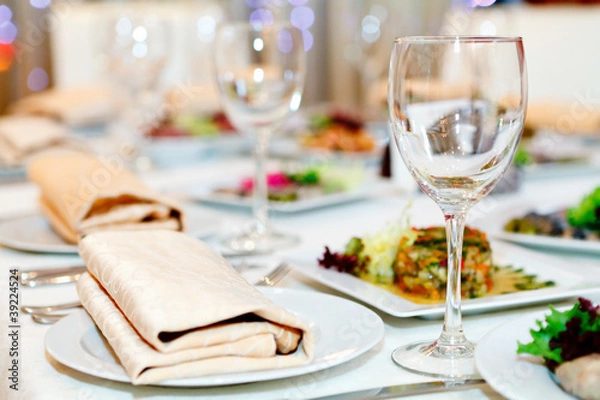 Obraz Served table in restaurant