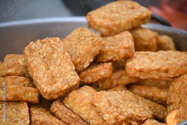Obraz fried tempeh in the pan