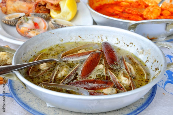 Obraz Razor clams cooked in white sauce