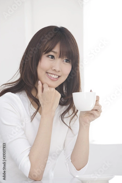 Fototapeta コーヒーを飲む女性