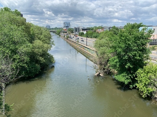 Fototapeta The Don Valley River runs along side the DVP Expressway in Toronto, Canada.