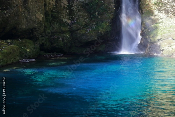 Fototapeta にこ淵　神秘的な滝壺　虹　（高知県　いの町）
