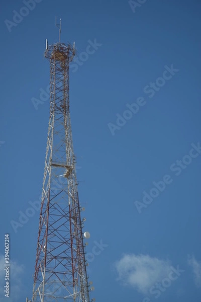 Obraz A communications tower for tv and mobile phone signals.