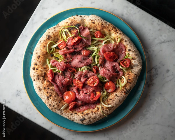 Obraz Pizza con carne salada