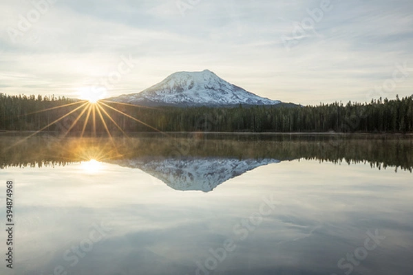 Obraz Takhlakh lake and mt adams at sunrise