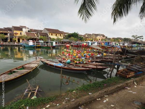 Obraz 朝のトゥボン川　ホイアン　ベトナム