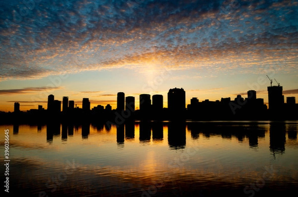 Fototapeta うろこ雲の朝焼け