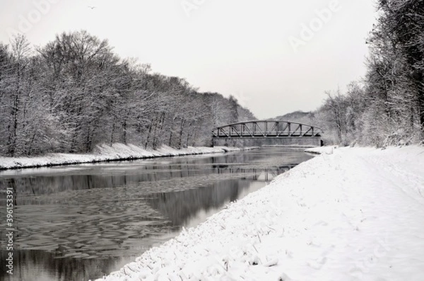 Obraz Winterlandschaft mit Brücke