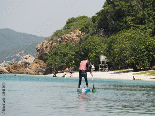 Obraz Standing in a kayak to the sea