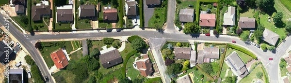 Fototapeta Vue d'une rue en drone