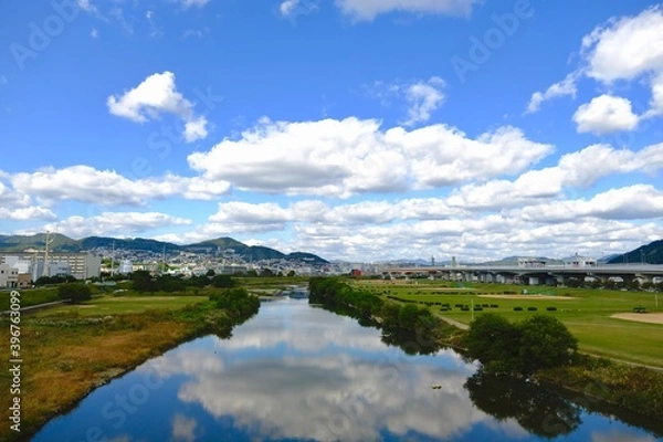 Fototapeta 青空と川と緑