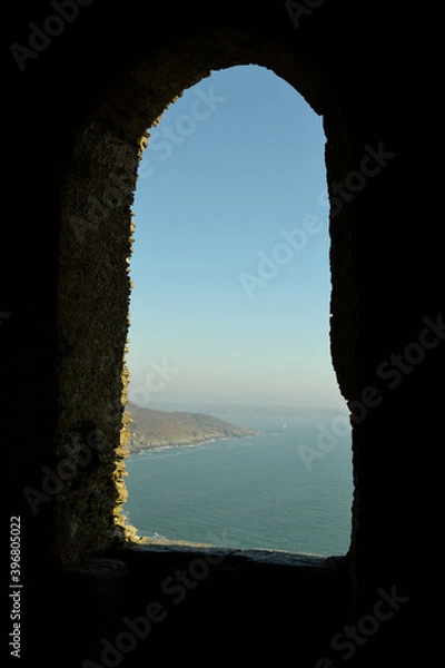 Obraz Penlee Pointthrough the arch