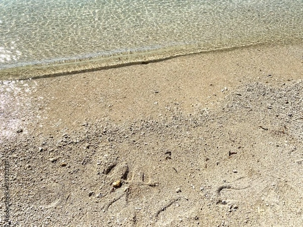 Fototapeta 小さく打ち寄せる波