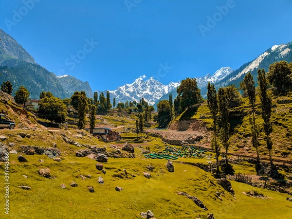 Fototapeta Usho is a village in Usho Valley, Khyber Pakhtunkhwa province of Pakistan. It is situated 8 kilometers from Kalam and 123 kilometers km from Mingora, at the height of 2,300 meters. It is accessible th
